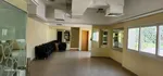 Gym and swimming pool for rent for ladies : Image 3