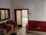 للايجار شقة واسعة غرفتين وصالة كبيرة وغرفتين نوم (غرفة ماستر) : Image 2