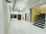 A four-bedroom villa with a majlis, a hall and a maid's room : Image 5