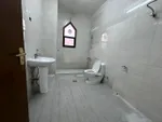 A room and a hall with a balcony for rent between the two bridges : Image 8