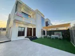 For sale a modern villa in the Helio area - freehold for all nationalities for life as the first resident. : Image 1