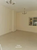 للبيع شقة غرفه وصاله وحمامين : Image 1