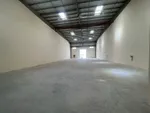 مستودعات ٥٦٠٠ قدم للإيجار في ام القيوين : Image 1