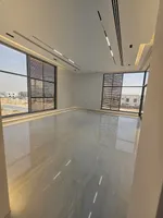 For sale a luxurious villa in Sharjah located in Al-Hoshi area with luxurious finishes on the corner of two floors consisting of 6 master bedrooms + 8 bathrooms + 3 halls + 2 kitchens : Image 3