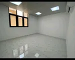 studio for rent with private entrance : Image 2