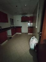 غرفتين وصاله مع تكييف مجانى وباركن مجانى مع بلكونه 3 حمام على الكورنيش عجمان : Image 6