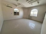 For rent in Al-Rawda, a large villa with 5 master rooms, two halls, a majlis, a maid room and two parking spaces : Image 3