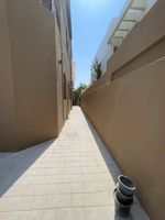 For rent in Al-Rawda, a large villa with 5 master rooms, two halls, a majlis, a maid room and two parking spaces : Image 1