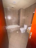 غرفه وصاله باطلاله ممتازه ابراج الفالكون بجوار نستو وبجميع الخدمات : Image 2