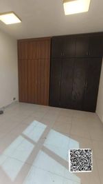 للايجارالسنوي 3 غرفه وصاله مساحه واسعه  خزانه مدمجه في الحائط الراشيديه  عجمان.//For annual rent, 3 bedrooms and a hall, spacious, built-in wardrobe, Al Rashidiya, Ajman. : Image 2