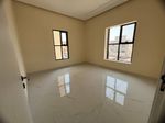 For sale a luxurious corner villa on two streets in Al Zahia - Emirate of Ajman : Image 4