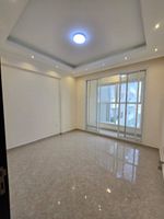 A room and a hall with free parking and a free month at a price of 32 thousand over 6 checks : Image 1