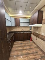 A room and a hall with free parking and a free month at a price of 32 thousand over 6 checks : Image 6