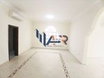Villa is available for rent in Al Mushrif - independent - yard - special price : Image 2