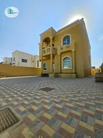 Villa for sale in Ajman, Al Rawdah area, two floors, Arabic design, various finishes, with the possibility of easy bank financing : Image 1