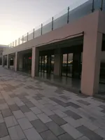 For investment, a restaurant and coffee shop in the port market with a full view of the lake : Image 6