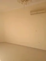 للبيع ثلاث فلل في وسط مدينة أبوظبي بسعر خمسة مليون وخمسمائة : Image 2