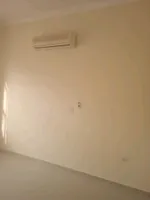 للبيع فيلا سكنية بمساحة كبيرة الهيلي الخليف : Image 2