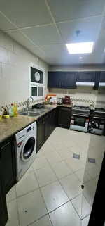 The bed for girls is very clean : Image 3