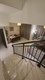 للبيع فيلا 3 غرف نوم مع غرفة خادمة مفروشة بالكامل : Image 3