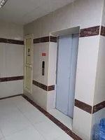 بناية تجارية للبيع : Image 3