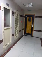 بناية تجارية للبيع : Image 1