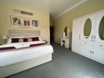 Apartments and studios for monthly rent : Image 2