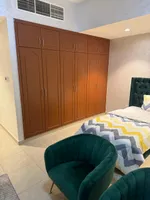 للايجار بكورنيش عجمان ابراج كورنيش جيم مسبج فرى السعر مفاجأه لانه قليل عليه والله : Image 1