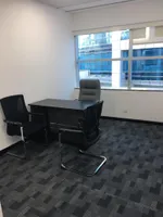 Office for rent in Dubai : Image 1