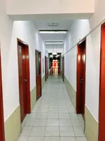 سكن عمال للبيع في عجمان -الجرف- الباهية مكون من 6 بلوكات كل بلوك يحتوي على 30 غرفةيوجد في البلوك الاول محلات تجارية السكن مرتب بشكل جيد وعائد استثمار اكثر من 10% : Image 6