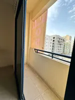 غرفه وصاله مع موزع مساحه كبيره بجوار شارع الاتحاد : Image 8