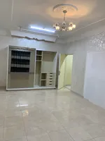 Apartment for rent, 3 bedrooms, 2 bathrooms, very large kitchen, private entrance and garden, parking for cars 2900, including water, electricity and internet : Image 2