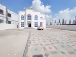 Villa for rent in Abu Dhabi : Image 1