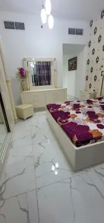 شقة فاخرة مفروشة للايجار الشهري : Image 4