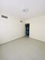 للايجار شقة في بناء جديد اول ساكن  بمنطقة الجرف 2 قريب من محكمة عجمان يتكون من غرفه وصاله مساحه واسعه  مع بلكونه 2 حمام وغرفتين وصاله مساحه واسعه 3 حمام تشطيب سوبر ديلوكس مع جيم مجانا تسهيلات بالدفع علي 4 دفعات : Image 5