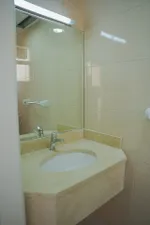 For annual rent, a duplex apartment in Khalidiya, Abu Dhabi : Image 5