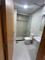 امتلك الان باقل قيمه في السوق العقارى شقه غرفتين وصاله بمكيف مجاني : Image 4