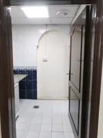 For monthly rent, a studio inside a villa for families only, Airport Street, directly next to the Canadian Medical Center.. Separate kitchen and regular bathroom, including water, electricity, maintenance, and internet. Contact 0506072527 : Image 5