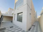 Villa for annual rent in Ajman : Image 1