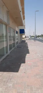 Retail space for rent in Al Bataeh, Sharjah : Image 5