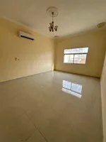 Villa for rent in Al Ain Al Sarooj : Image 2