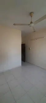 للايجار السنوي شقة غرفه وصاله : Image 1