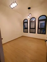 فيلا للبيع الزاهية عجمان : Image 3