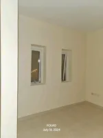 للبيع شقة غرفه وصاله وحمامين : Image 2