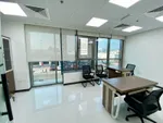 Office for rent in Garhoud, close to Gigico metro : Image 4
