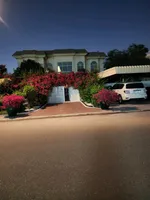 فيلا للايجار السنوي : Image 1