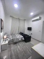 للايجار الشهري استوديو مفروش مع حمام و مطبخ : Image 7