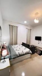 للايجار الشهري استوديو مفروش مع حمام و مطبخ : Image 1