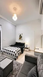 للايجار الشهري استوديو مفروش مع حمام و مطبخ : Image 2