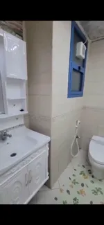 للبيع شقة في أبراج الخور بسعر مغري : Image 6